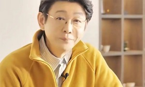 62岁程前近况曝光！与董卿分手后娶小20岁朱瑞，如今婚姻幸福成人生赢家